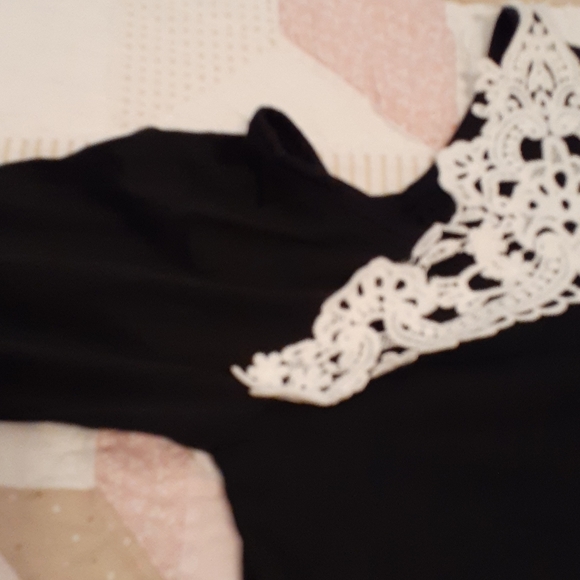 3 Peekaboo lace detailed shirts $15 for all - Picture 2 of 4